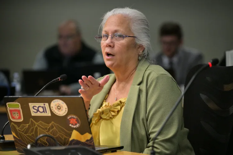 School board raises daily substitute teacher pay rates